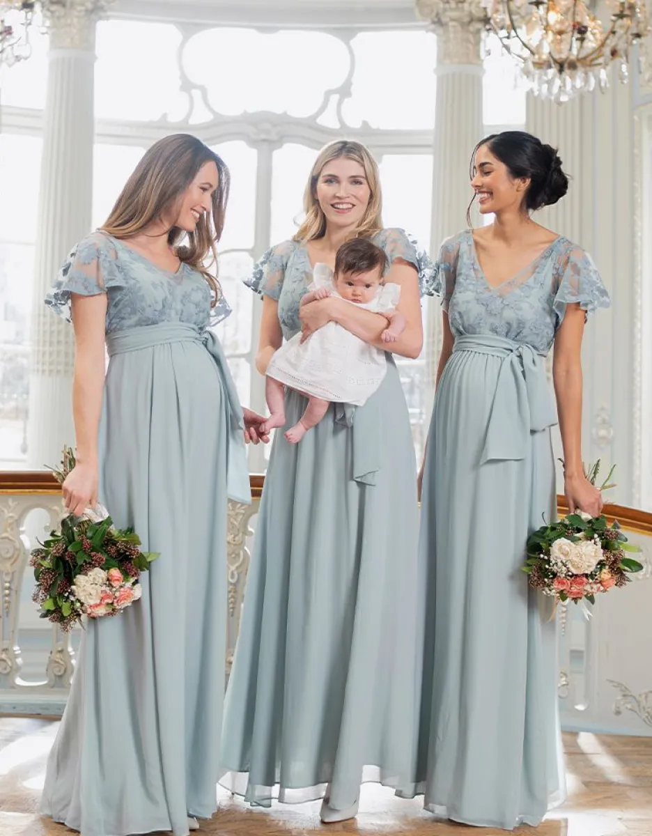 New Seraphine Salbeigrunes Maxikleid Aus Spitze Und Seidenchiffon Fur Umstands- Und Stillanlasse